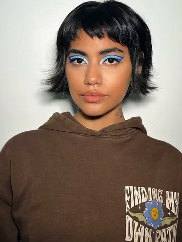 from iconic to iffy 90s hair moments that made an impression