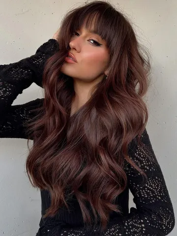 an iconic 90s layered hair is making a major comeback in 202