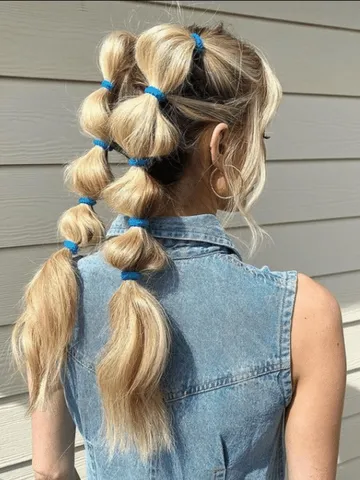 coolest 1990s hairstyles for women 90s aesthetic haircuts an