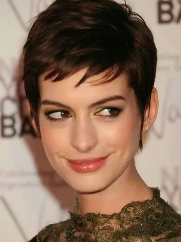 31 iconic 90s pixie cuts a nostalgic journey into a timeless