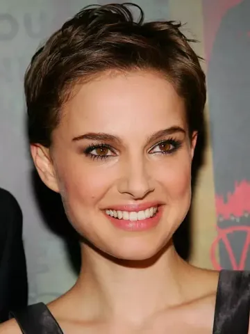 best 12 30 iconic 90s pixie cut hairstyles that are back in