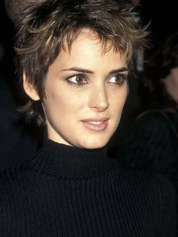 these 16 beauty looks were massive 20 years ago messy pixie