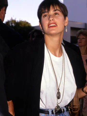 30 iconic pixie cut hairstyles that are back in fashion