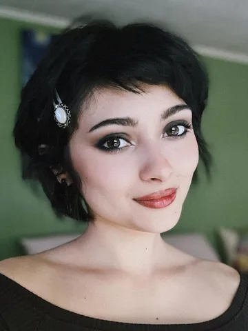 from iconic to iffy 90s hair moments that made an impression