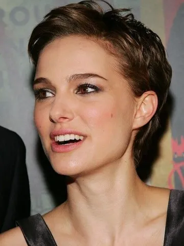 best 12 30 iconic 90s pixie cut hairstyles that are back in