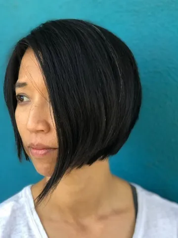 the 30 hottest haircuts for women in 2025