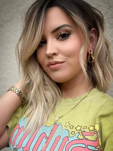60 asymmetrical bob haircuts making a comeback in 2025