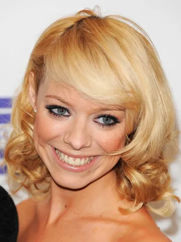 13 best formal hairstyles for medium hair with bangs for per