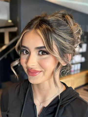 20 lovely prom hairstyles for long hair to try in 2024