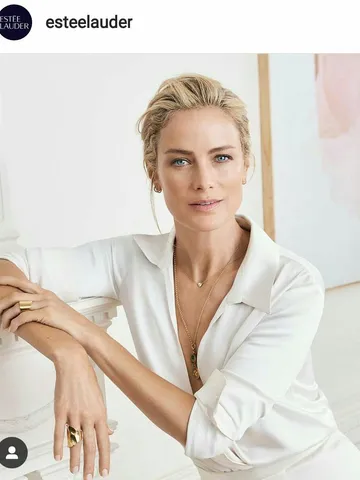 23 best hairstyles for office work sleek low bun professiona
