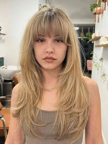 64 Best Layered Hair with Bangs for 2025