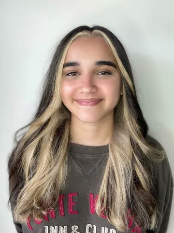 35+ Show Stopping Ideas For Blonde Bangs On Brown Hair