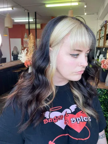 35+ Show Stopping Ideas For Blonde Bangs On Brown Hair