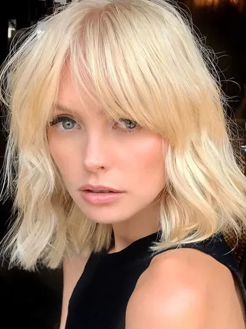 12 Cute Ways To Style Soft Curtain Bangs In 2024