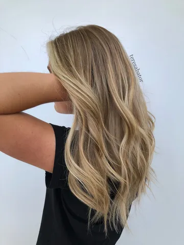 natural blonde highlights source by oliviagracepres blonde h