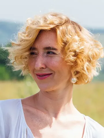 23 perfect bob haircuts for oval faces you can t go wrong wi