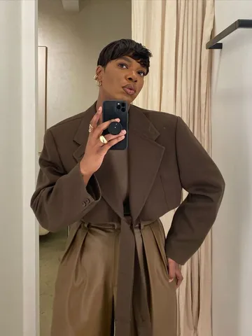 the 9 best bob haircuts for thin hair according to an expert
