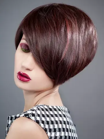bob haircut with side bangs