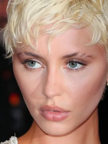 the choppy pixie cut is the coolest way to go short right no