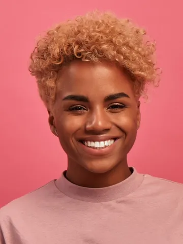 15 best curly hairstyles to flatter oval faces