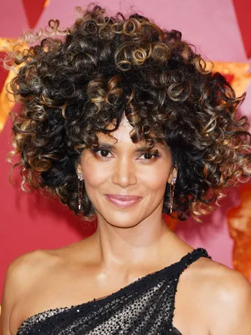 thick wavy hair haircuts