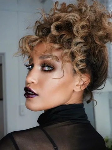 10 easy curly hairstyles for work julsweek