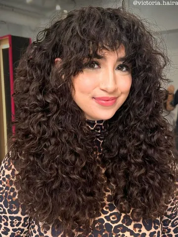 33 trendy haircuts you ll be seeing everywhere in 2025