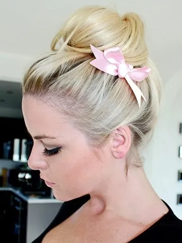 28 super cute bun hairstyles for girls pretty designs