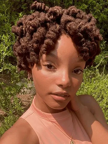 16 short loc hairstyles that are easy and elegant