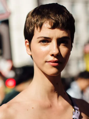 pixie haircut with extensions
