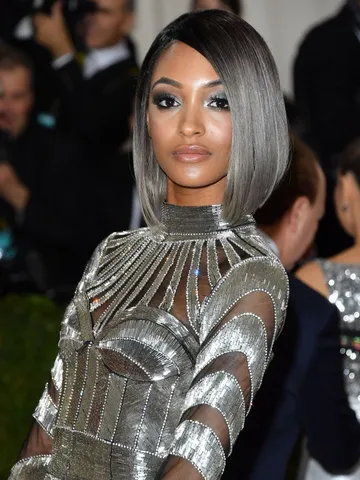 19 grey bob hairstyles that will have you running to the sal