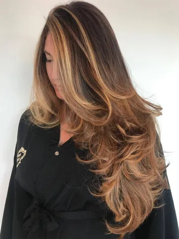 40 classy haircuts for thick hair to switch up your routine