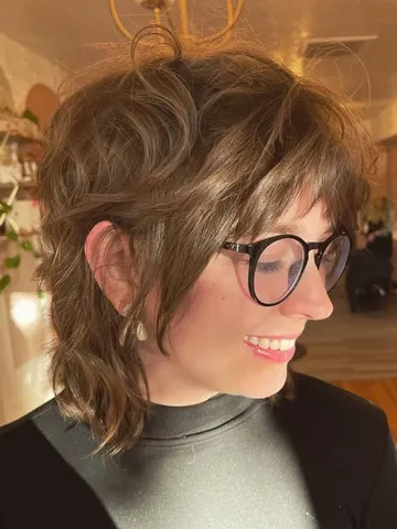 top 20 hairstyles for women with glasses