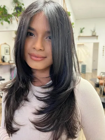 oval layers are taking over this season bangstyle hair lengt