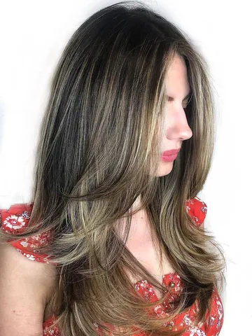 40 gorgeous layered haircuts and hairstyles 2025 to try asap