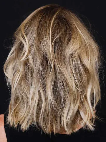 messy long layered bob