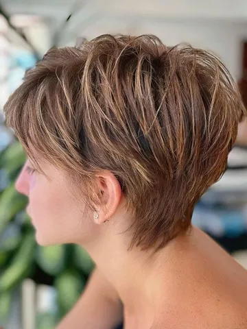 layered pixie haircuts simple textured short layered haircut