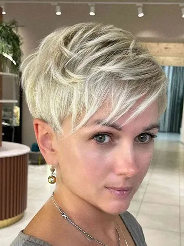 24 trendiest layered pixie haircuts for thick hair