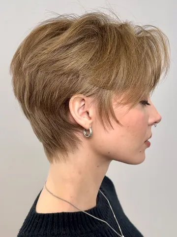 2025 s most flattering layered haircuts that will bring out