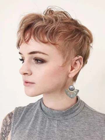 29 layered pixie haircuts to try right now styleoholic