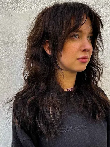 the long wolf cut 20 coolest ways to get it with long hair
