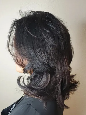 butterfly cut cabelo m dio feminino inspira o cabelo corte d