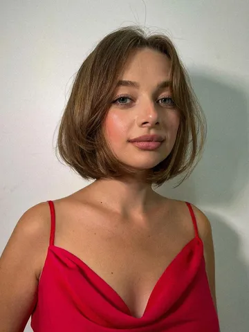 40 long layered bob cuts we ll be seeing in 2025