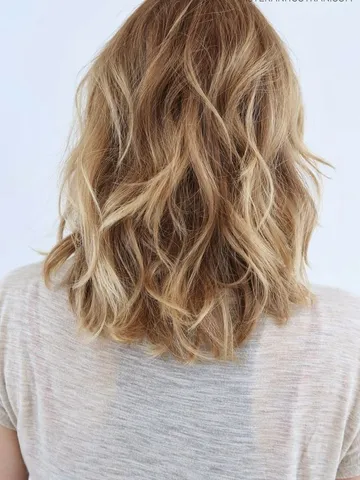 18 shoulder length layered hairstyles popular haircuts