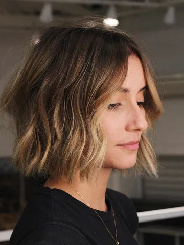 33 messy bob haircut ideas for the ultimate boho vibe