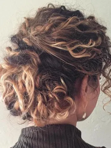 60 effortless hairstyles for naturally curly hair that wow