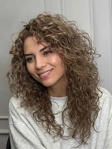 21 messy curly hair ideas that are too cute to skip in 2026