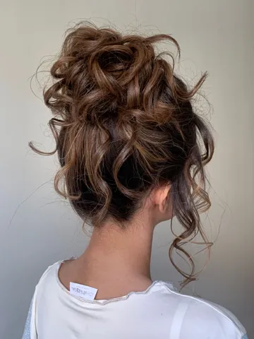 l fall in love with details hair styles long hair styles hai