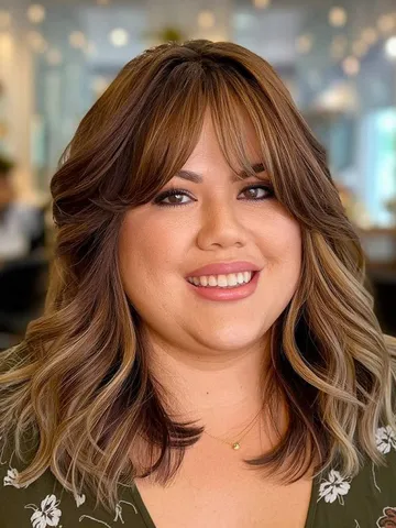 20 messy curly hair ideas that are too cute to skip in 2025