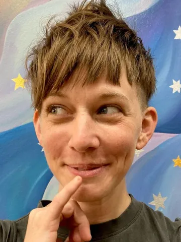 27 stunning messy pixie haircuts trending in 2025 fabbon